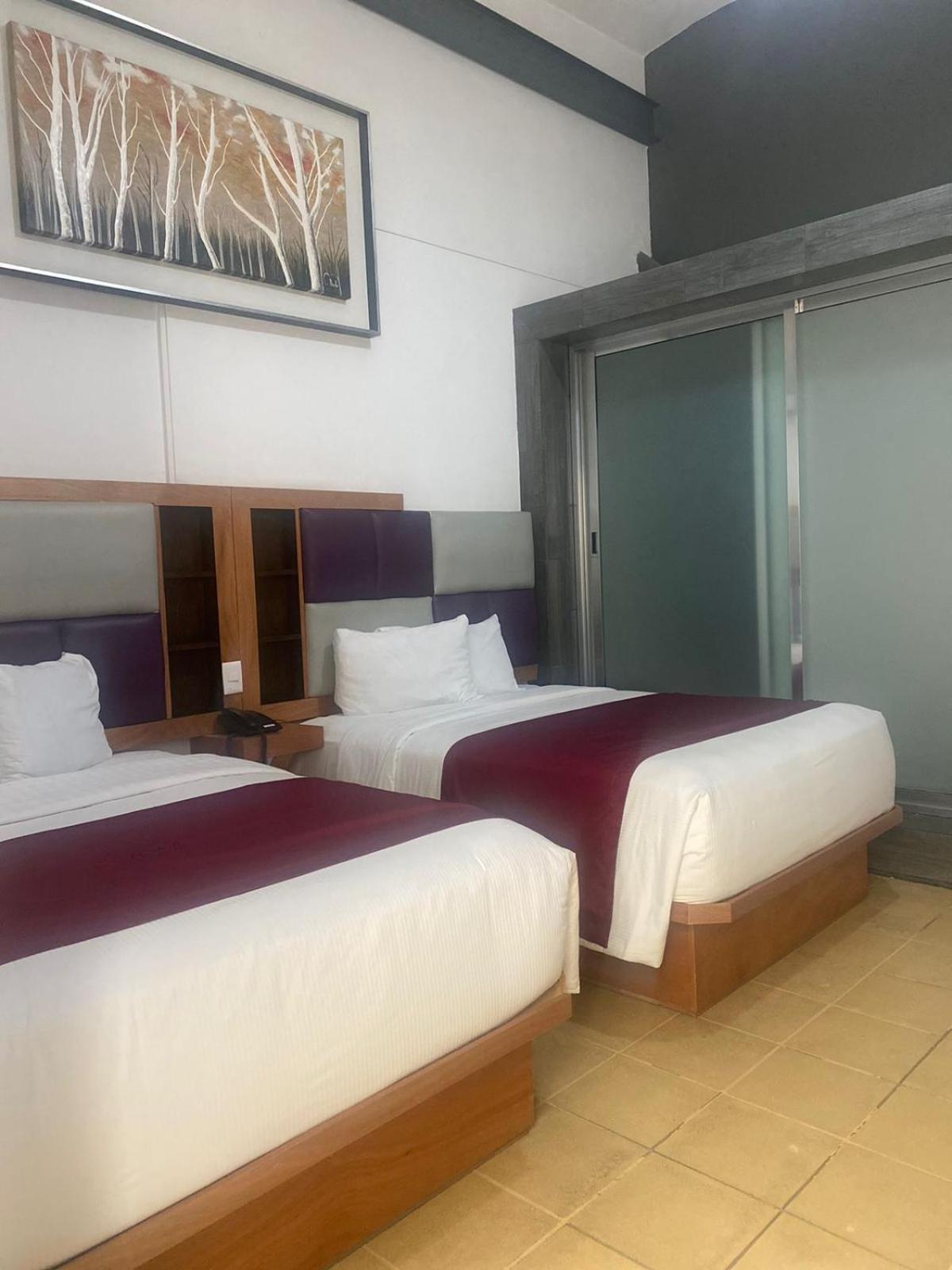 Alhaja Hotel 2*